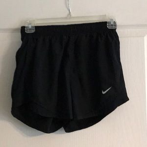 Women’s Nike tempo running shorts size small in all black